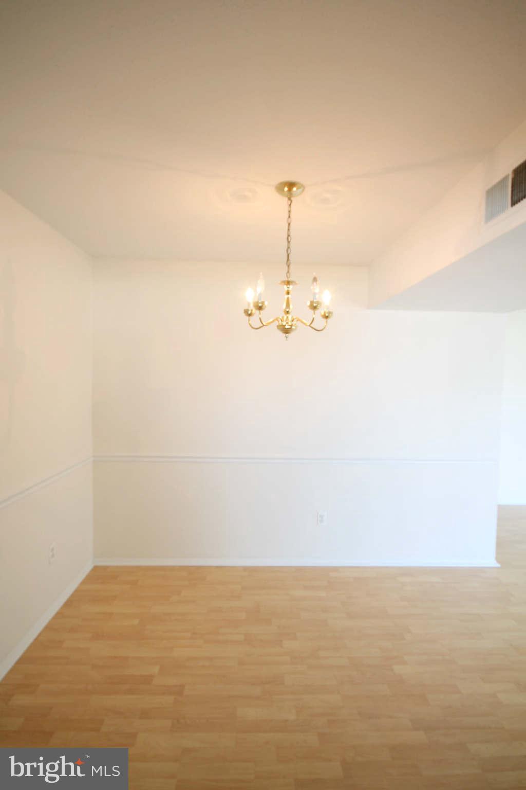 106 Fort Evans Road Southeast, Unit F Leesburg, VA 20175 - Photo 8 of 20 Dining Room