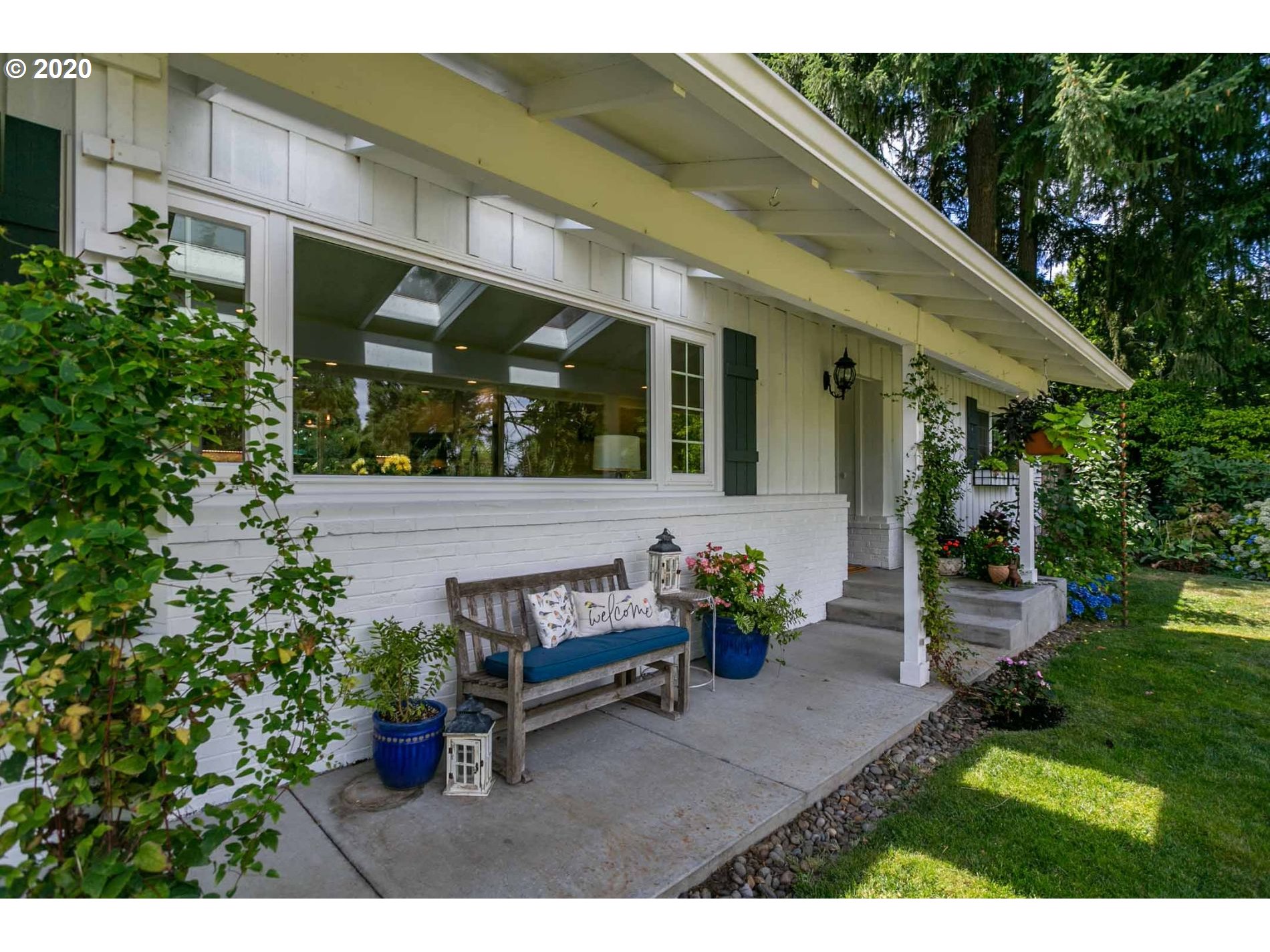 2550 Greentree Road Lake Oswego, OR 97034 - Photo 1 of 28 Gallery Image 1