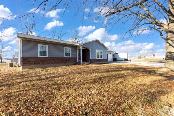 $585,000 | 1512 Old St Marys Road, Perryville, MO 63775