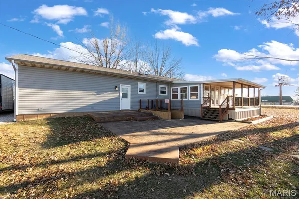 $585,000 | 1512 Old St Marys Road, Perryville, MO 63775