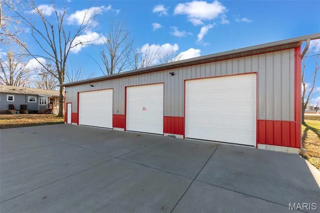 $585,000 | 1512 Old St Marys Road, Perryville, MO 63775