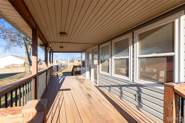 $585,000 | 1512 Old St Marys Road, Perryville, MO 63775