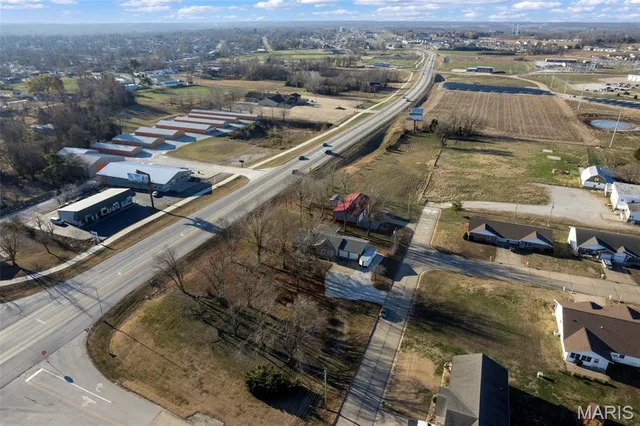 $585,000 | 1512 Old St Marys Road, Perryville, MO 63775