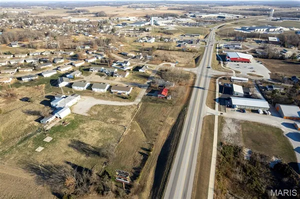 $585,000 | 1512 Old St Marys Road, Perryville, MO 63775