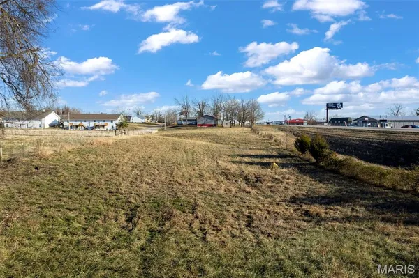 $585,000 | 1512 Old St Marys Road, Perryville, MO 63775