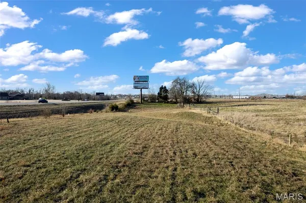 $585,000 | 1512 Old St Marys Road, Perryville, MO 63775