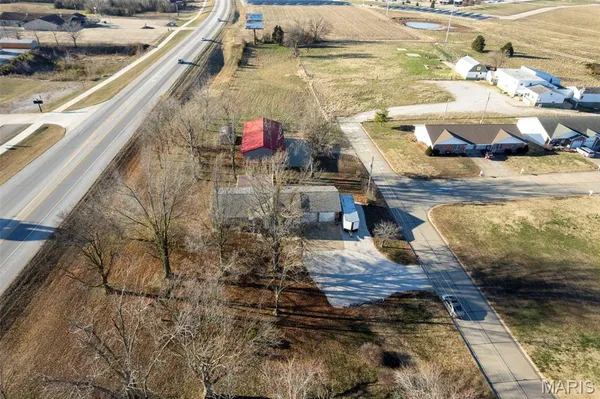 $585,000 | 1512 Old St Marys Road, Perryville, MO 63775