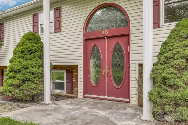 $1,100,000 | 28 Lime Kiln Road, Suffern, NY 10901