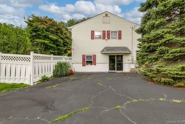 $1,100,000 | 28 Lime Kiln Road, Suffern, NY 10901