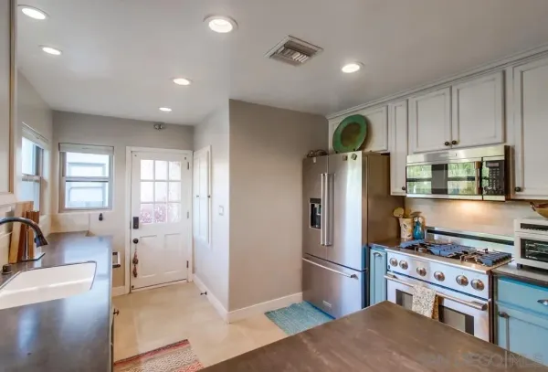 $3,750 | 5438 Gilbert Drive, Unit A, San Diego, CA 92115