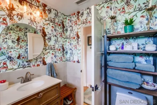 $3,750 | 5438 Gilbert Drive, Unit A, San Diego, CA 92115