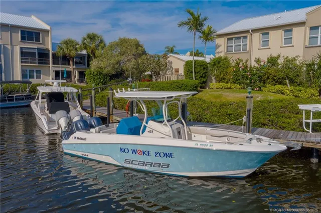 a view of house with lake view