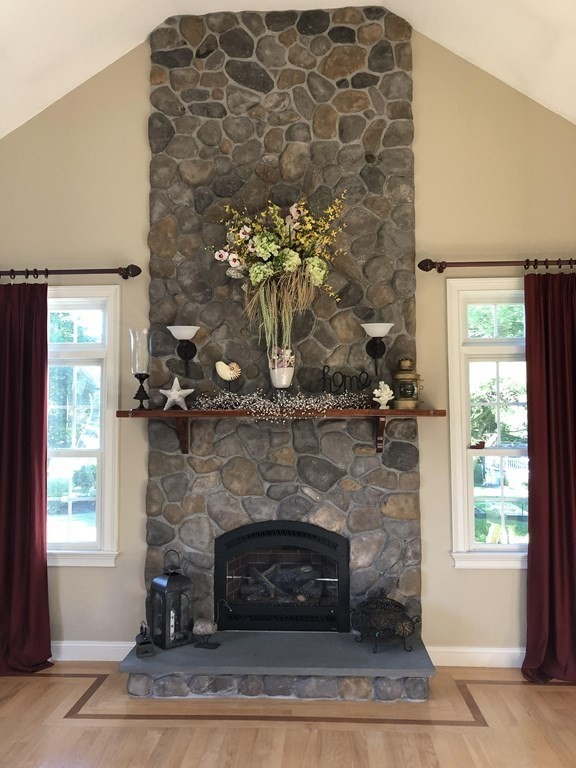33 Howland Road Berkley, MA 02779 - Photo 12 of 26 Gallery Image 12