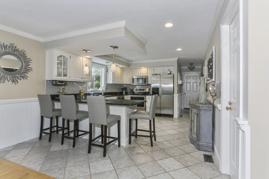 33 Howland Road Berkley, MA 02779 - Photo 14 of 26 Gallery Image 14