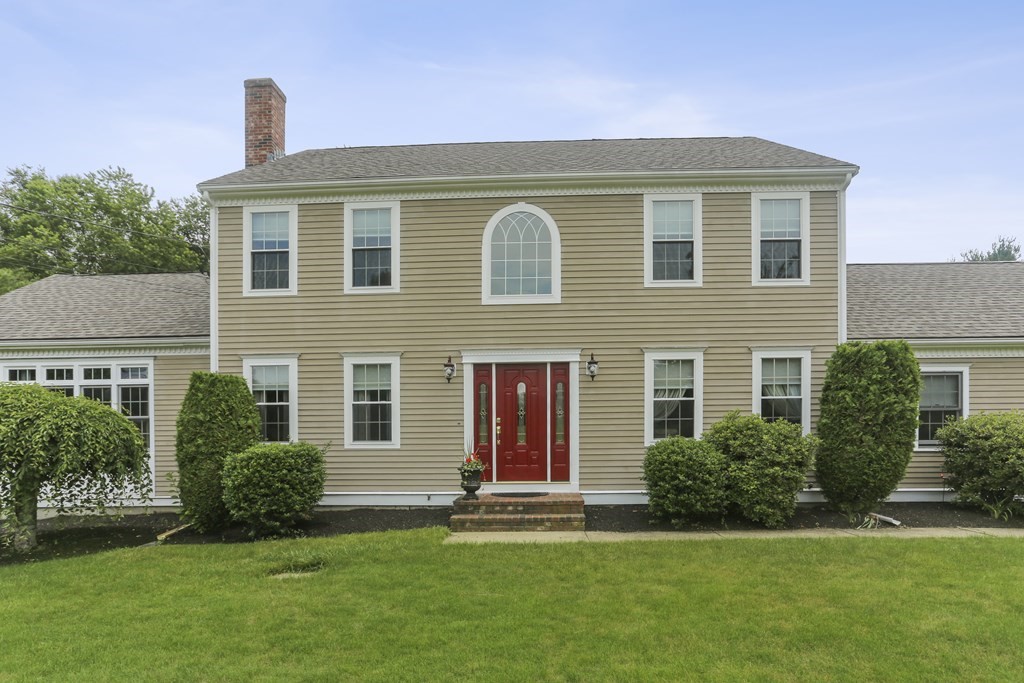 33 Howland Road Berkley, MA 02779 - Photo 5 of 26 Gallery Image 5