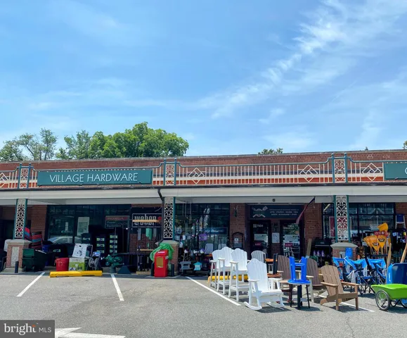 $4,150 | 1136 Arcturus Lane, Alexandria, VA 22308