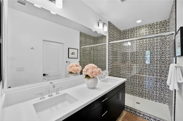 $1,049,000 | 415 Besalu Terrace, Mission Viejo, CA 92692