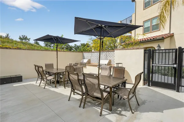 $1,049,000 | 415 Besalu Terrace, Mission Viejo, CA 92692