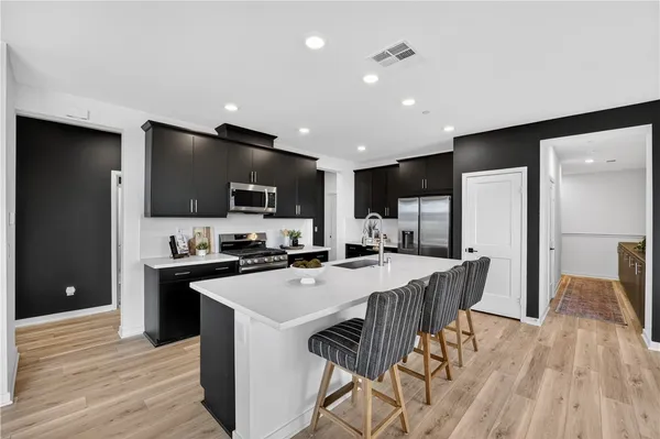 $1,049,000 | 415 Besalu Terrace, Mission Viejo, CA 92692