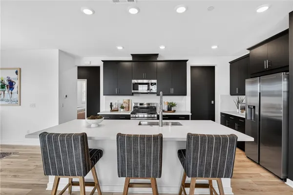 $1,049,000 | 415 Besalu Terrace, Mission Viejo, CA 92692