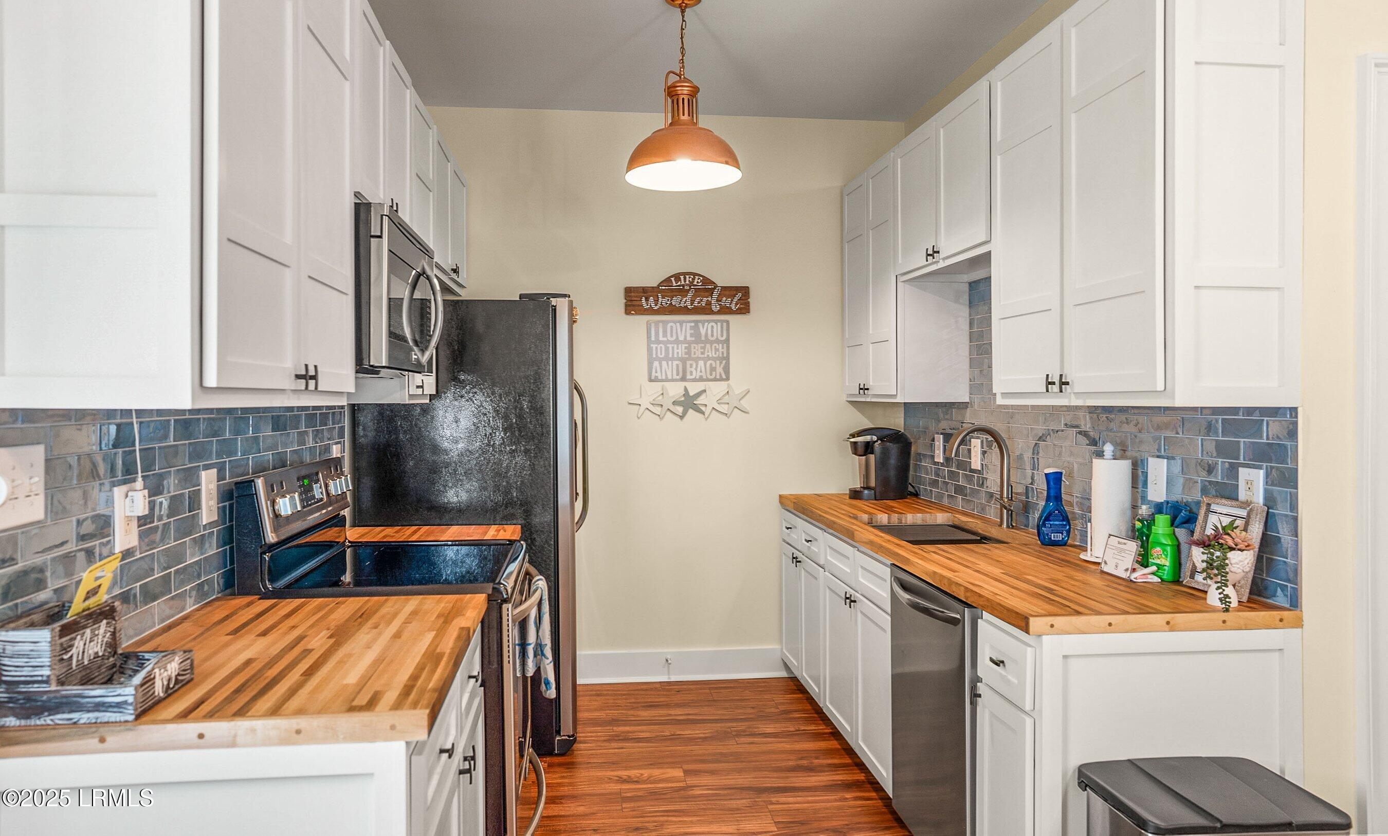 1522 Old Shell Road Port Royal, SC 29935 - Photo 7 of 25 DSC08417-37-1.jpg-SMALL