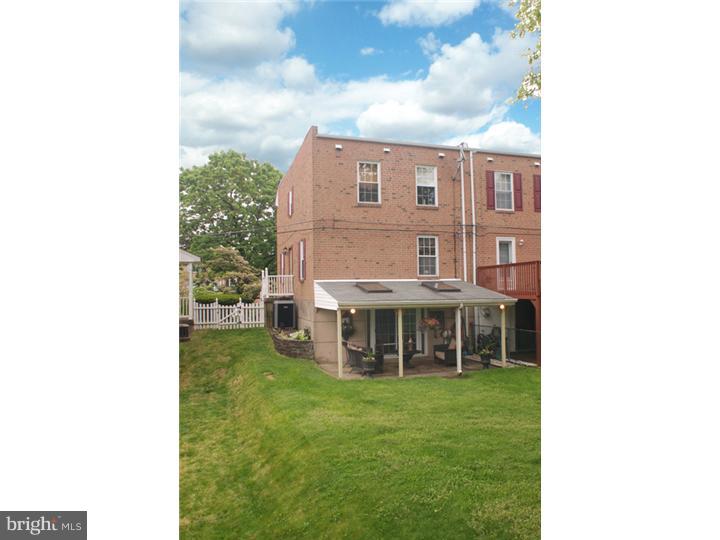 226 Greendale Road Philadelphia, PA 19154 - Photo 17 of 21 Gallery Image 17