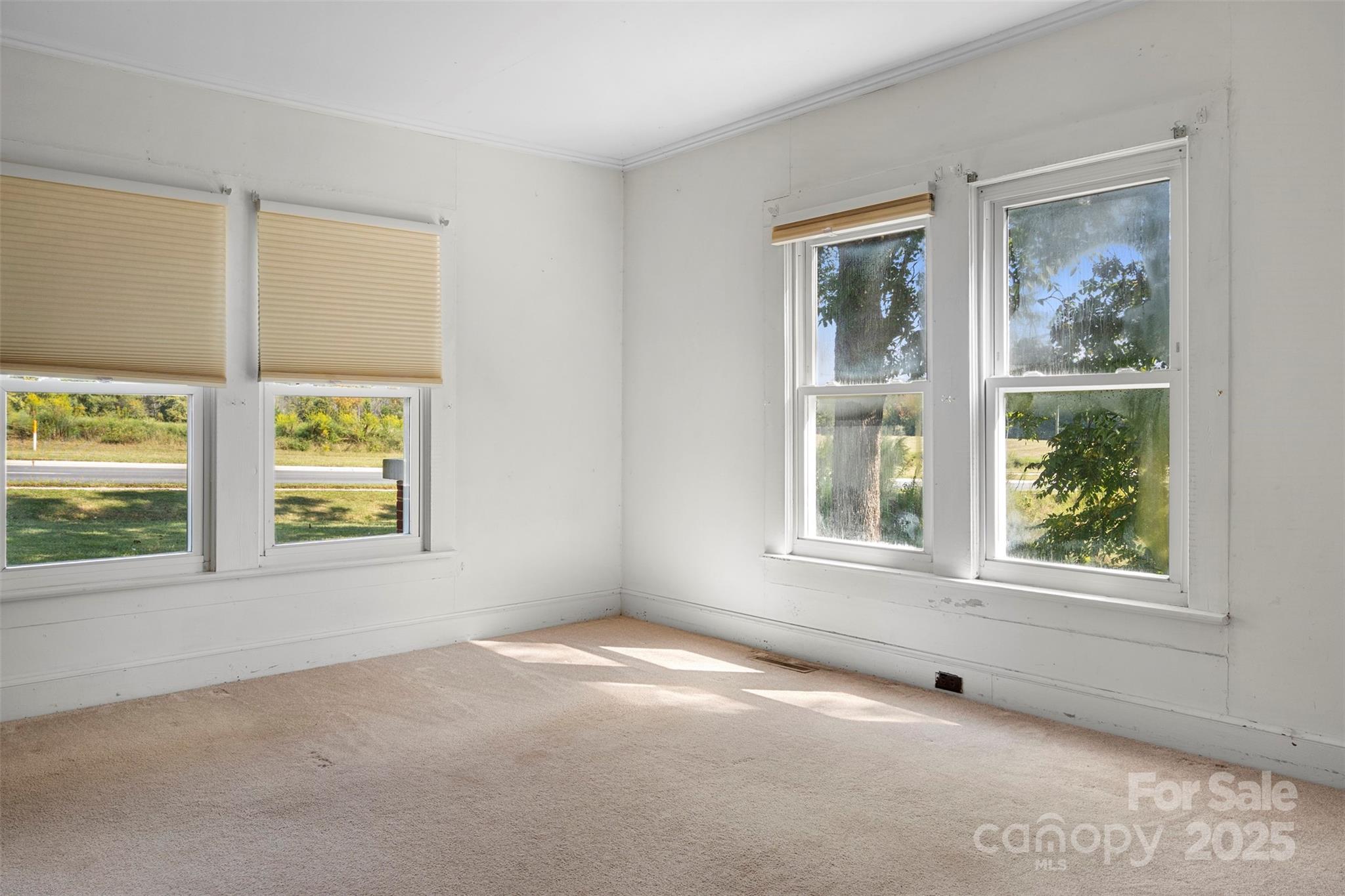 4601 Mooresville Road Kannapolis, NC 28081 - Photo 16 of 33 an empty room with a window
