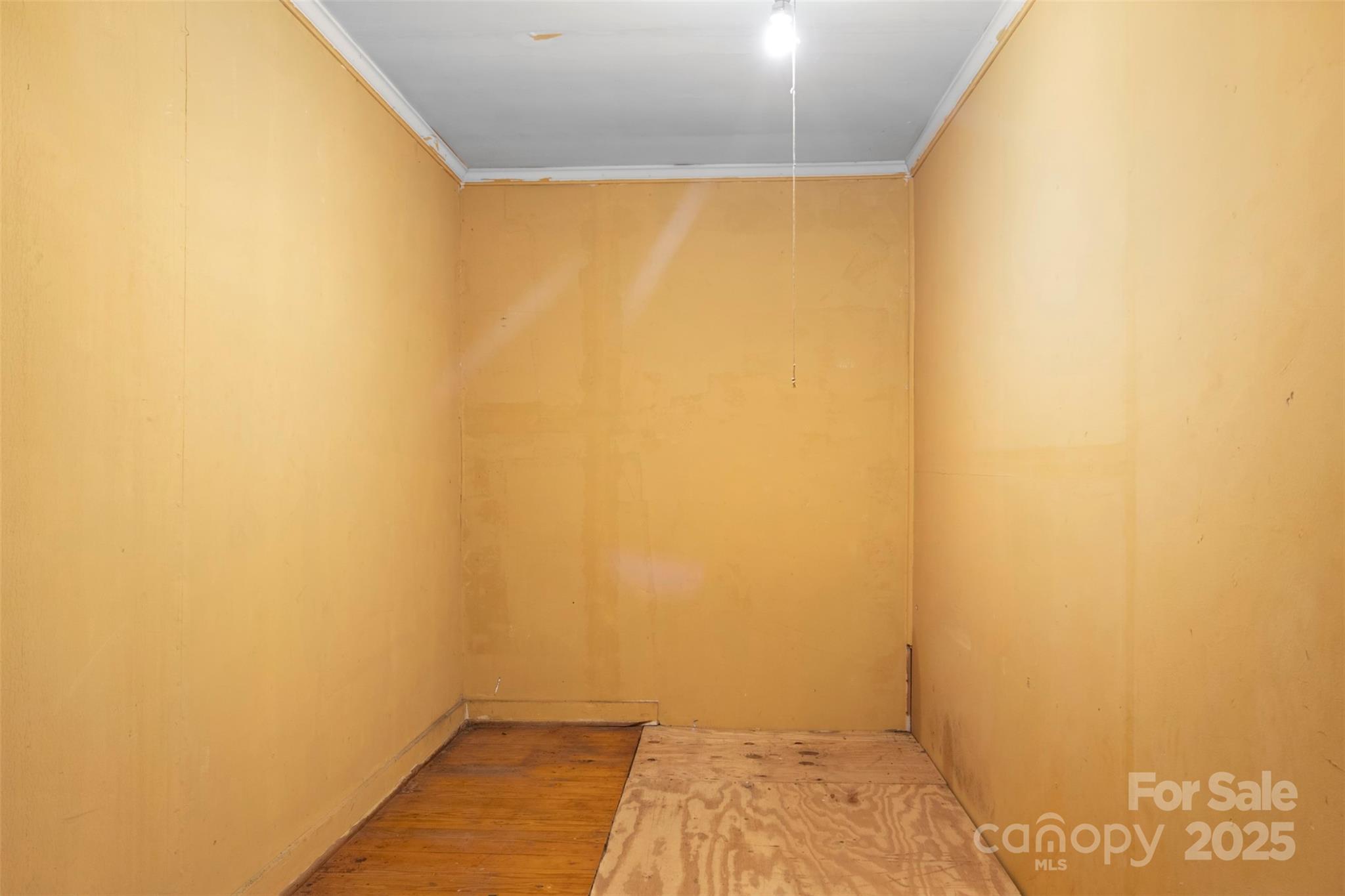 4601 Mooresville Road Kannapolis, NC 28081 - Photo 19 of 33 a view of a small room