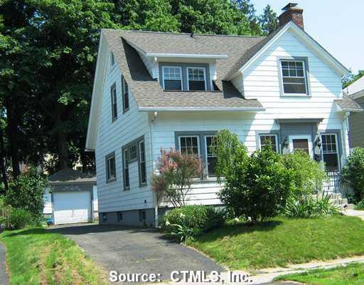 31 Maplewood Road New Haven, CT 06515 - Photo 1 of 1 Exterior Front.