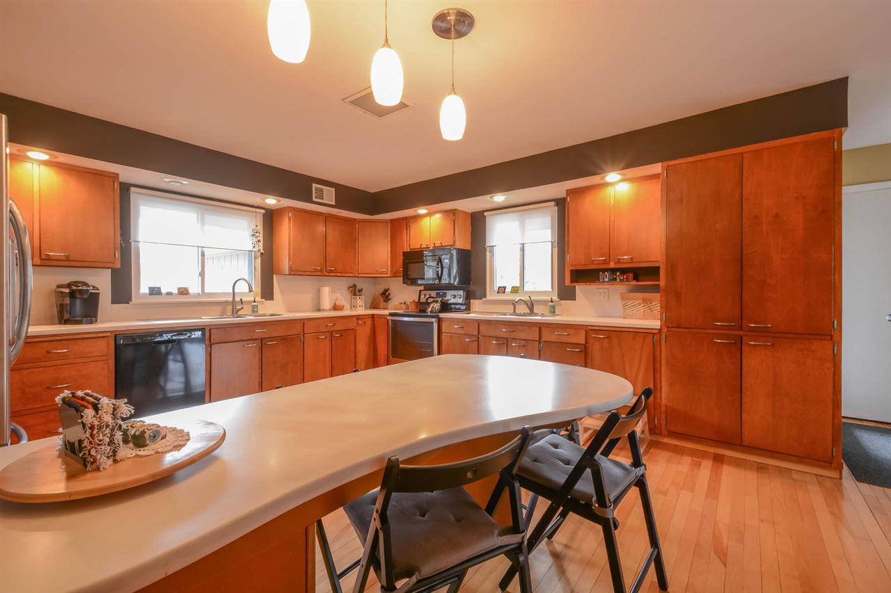 4665 East Inverness Woods Road Bloomington, IN 47401 - Photo 5 of 30