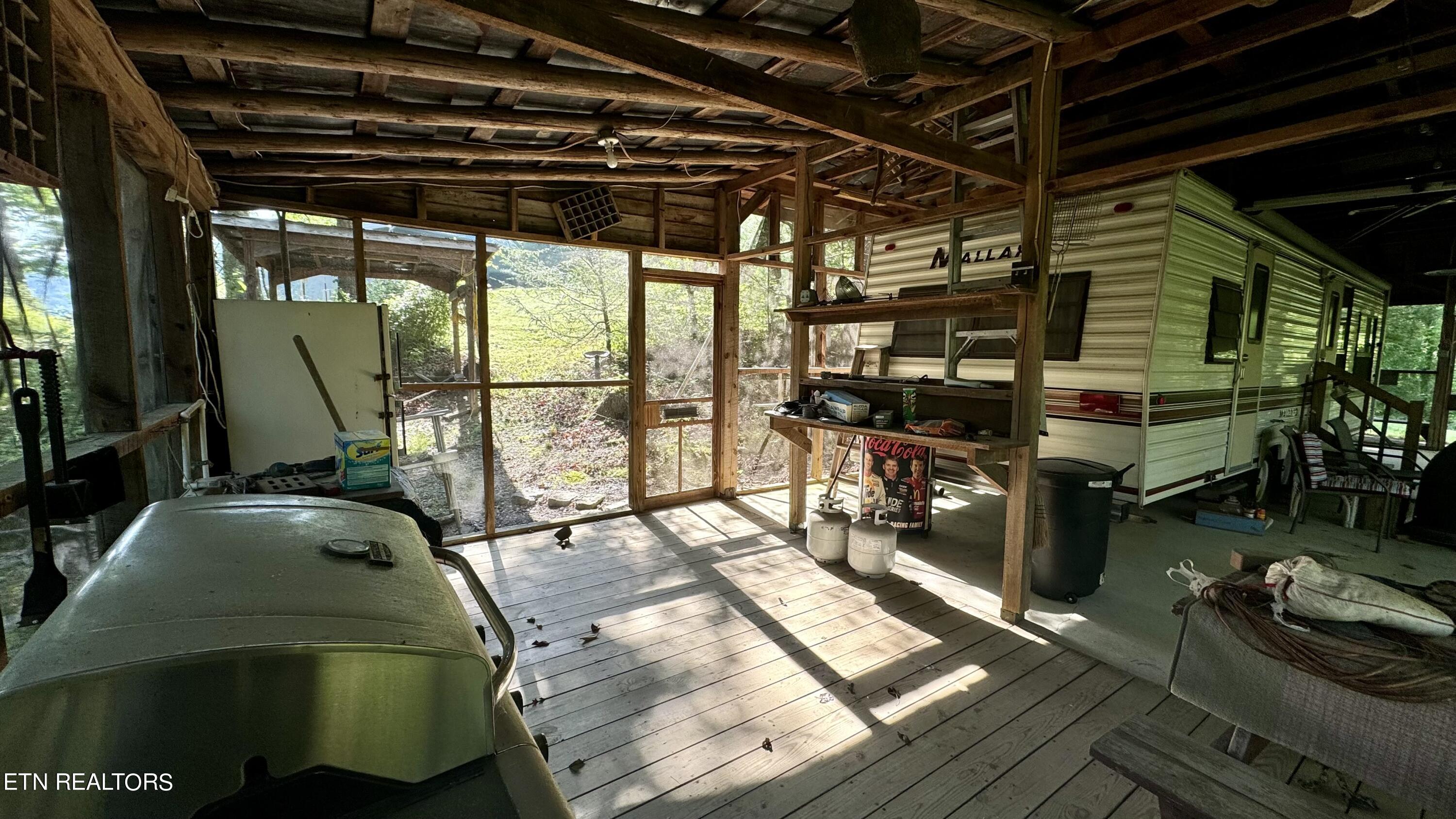 219 Tom Henry Road Townsend, TN 37882 - Photo 4 of 9 FullSizeRender