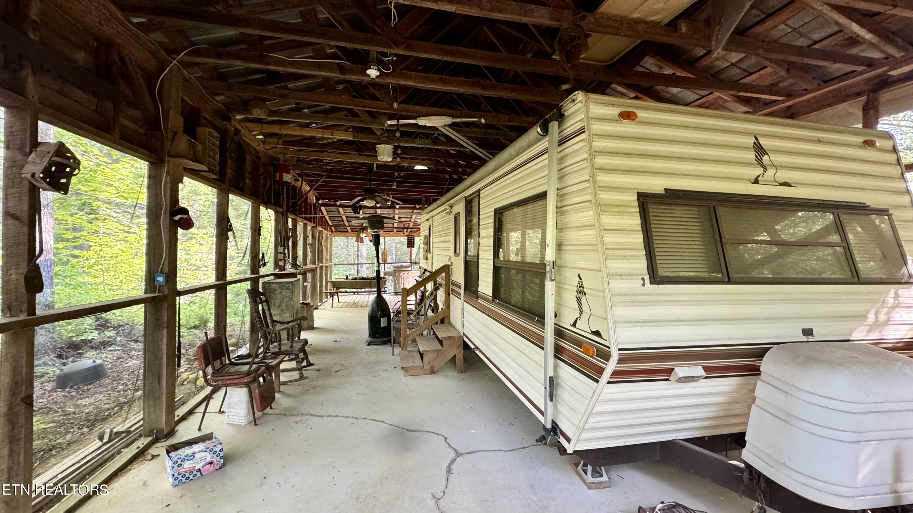 219 Tom Henry Road Townsend, TN 37882 - Photo 5 of 9 FullSizeRender