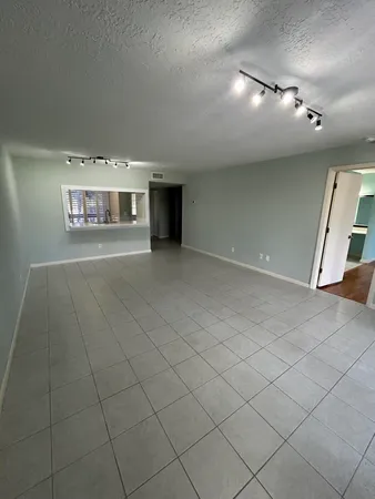 $2,050 | 1585 Northeast Beacon Drive, Unit 1103, Jensen Beach, FL 34957