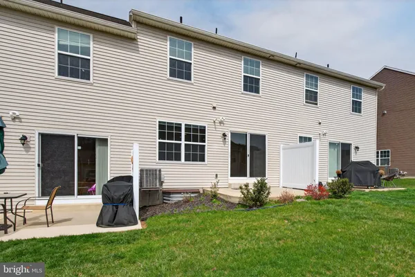 $374,990 | 1772 Fairbank Lane, Mechanicsburg, PA 17055