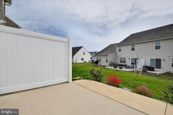 $374,990 | 1772 Fairbank Lane, Mechanicsburg, PA 17055