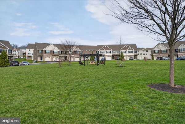 $374,990 | 1772 Fairbank Lane, Mechanicsburg, PA 17055