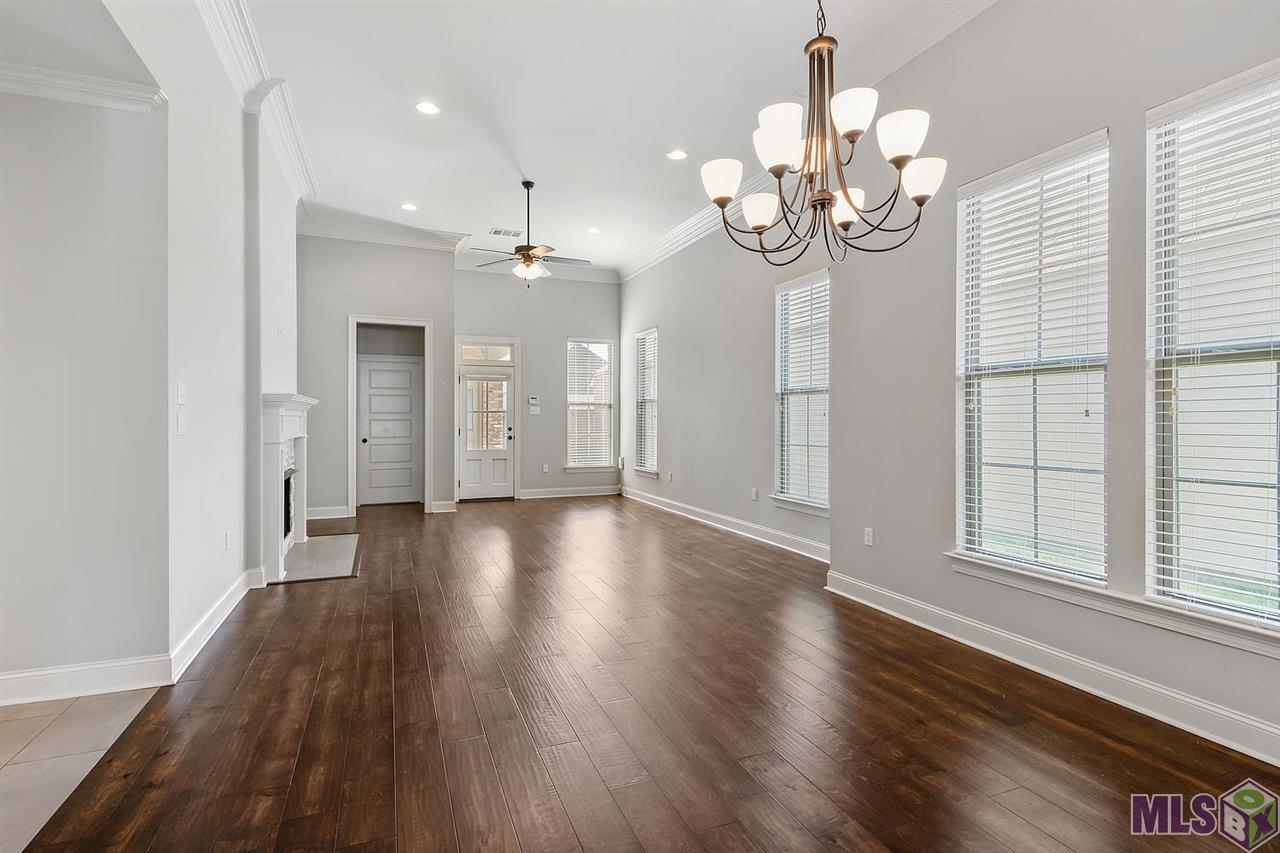 2619 Cresthaven Avenue Baton Rouge, LA 70810 - Photo 2 of 10