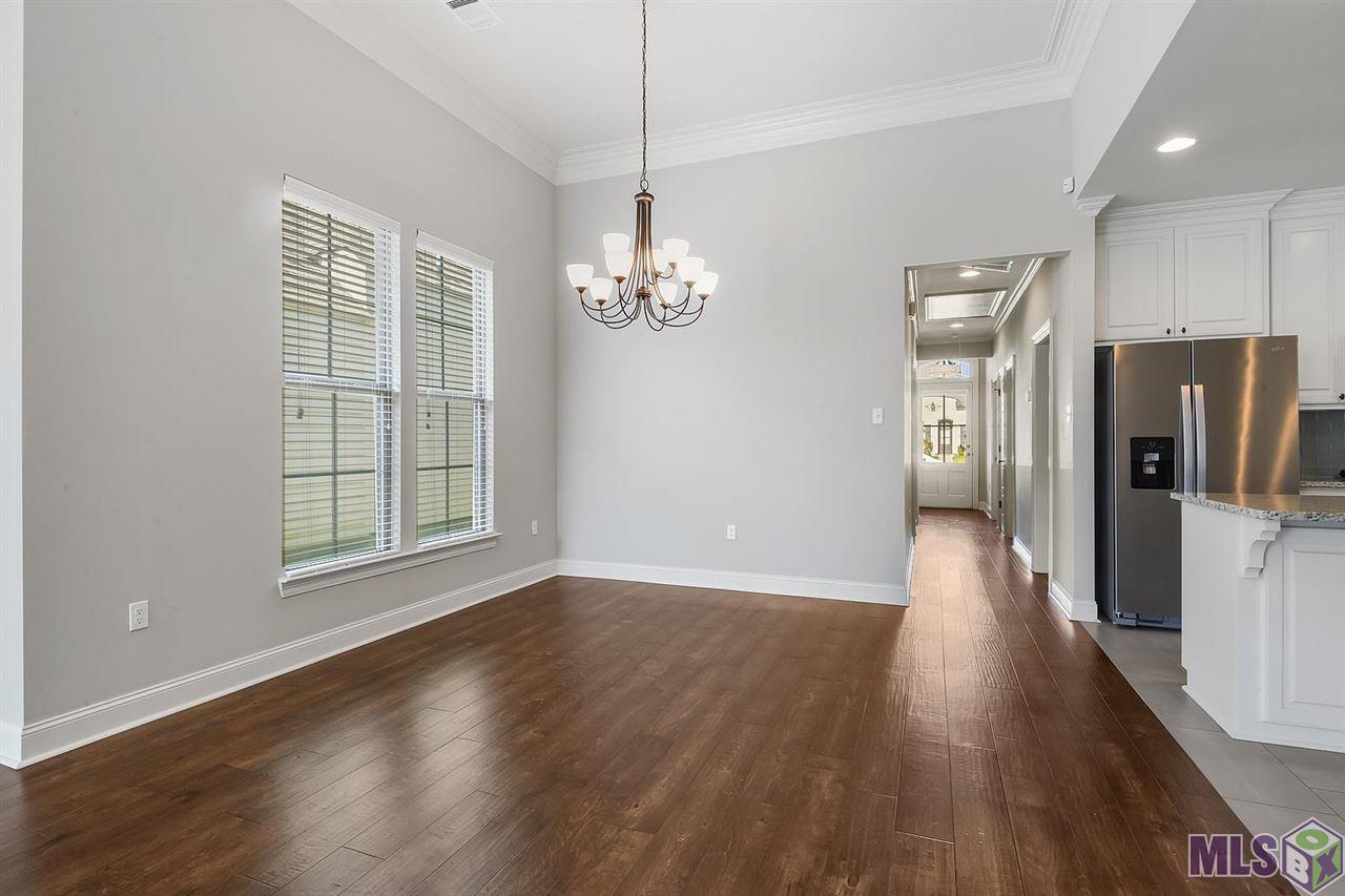 2619 Cresthaven Avenue Baton Rouge, LA 70810 - Photo 4 of 10
