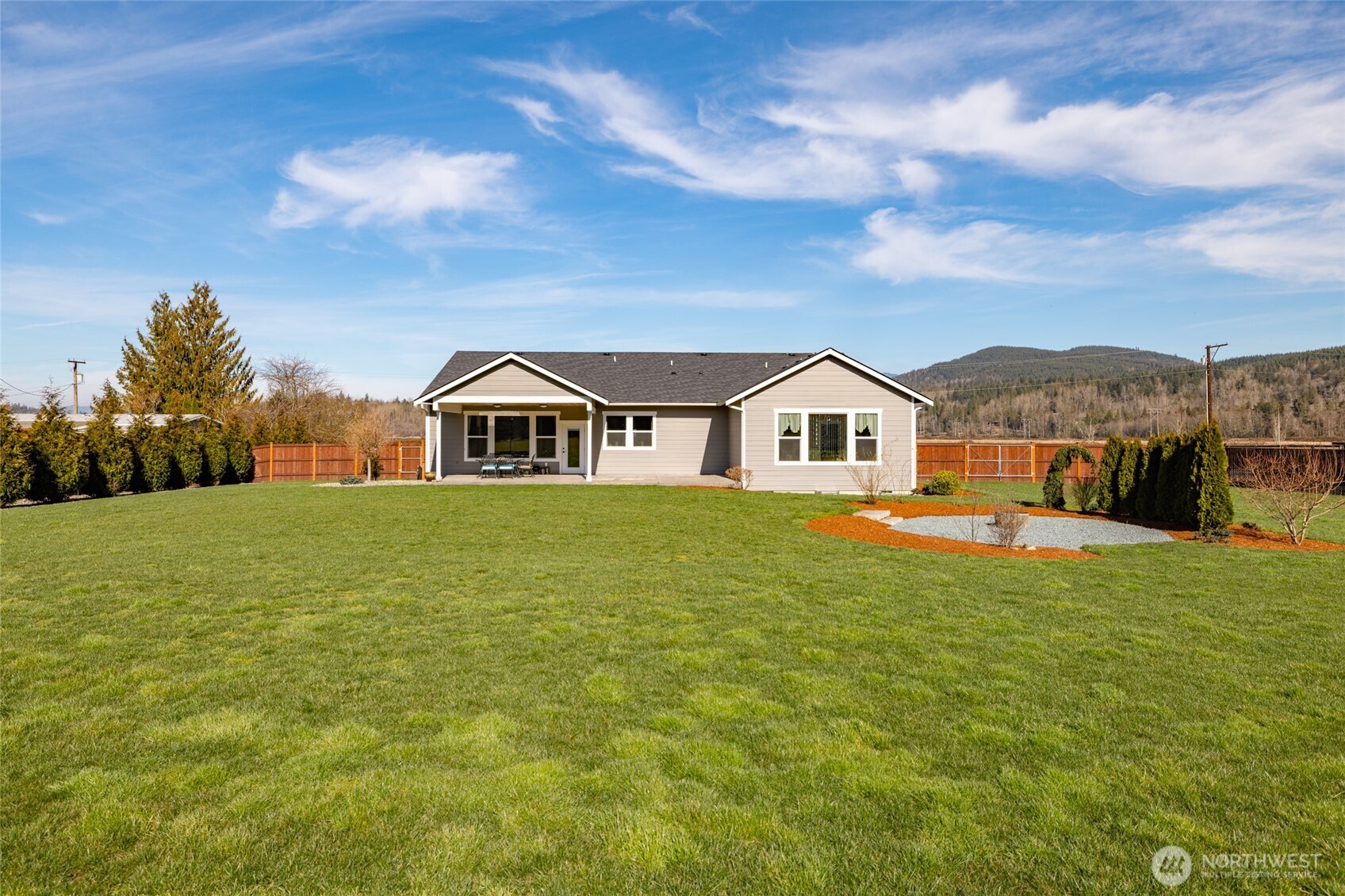 14782 Beaver Lake Road Mount Vernon, WA 98273 - Photo 4 of 39 Gallery Image 4