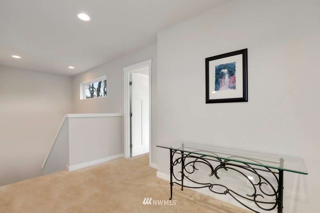1914 Mayes Road Southeast Lacey, WA 98503 - Photo 16 of 38 Gallery Image 16