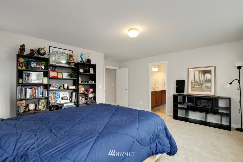 1914 Mayes Road Southeast Lacey, WA 98503 - Photo 18 of 38 Gallery Image 18