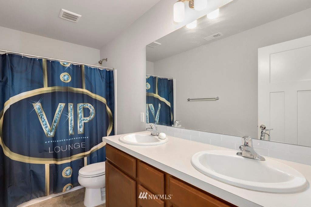 1914 Mayes Road Southeast Lacey, WA 98503 - Photo 25 of 38 Gallery Image 25