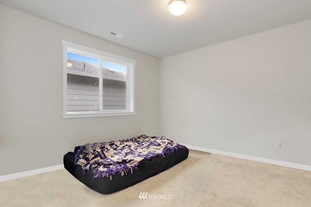 1914 Mayes Road Southeast Lacey, WA 98503 - Photo 26 of 38 Gallery Image 26