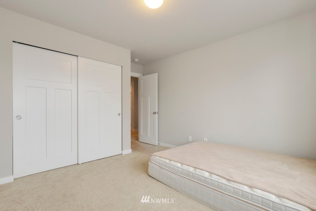 1914 Mayes Road Southeast Lacey, WA 98503 - Photo 28 of 38 Gallery Image 28