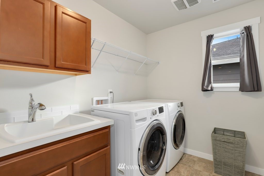 1914 Mayes Road Southeast Lacey, WA 98503 - Photo 29 of 38 Gallery Image 29