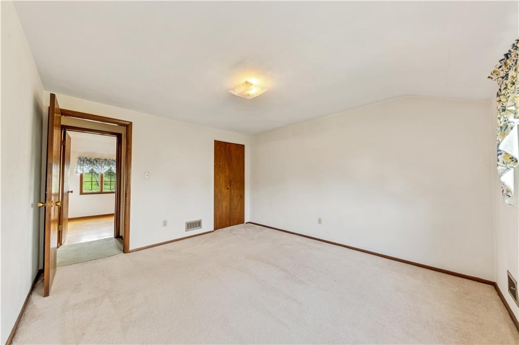 1004 Fiddleback Drive McKees Rocks, PA 15136 - Photo 14 of 25 an empty room with closet