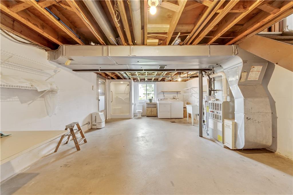 1004 Fiddleback Drive McKees Rocks, PA 15136 - Photo 20 of 25 a view of a indoor garage