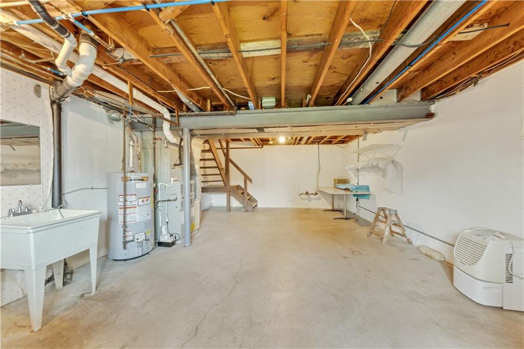 1004 Fiddleback Drive McKees Rocks, PA 15136 - Photo 21 of 25 a view of a indoor garage