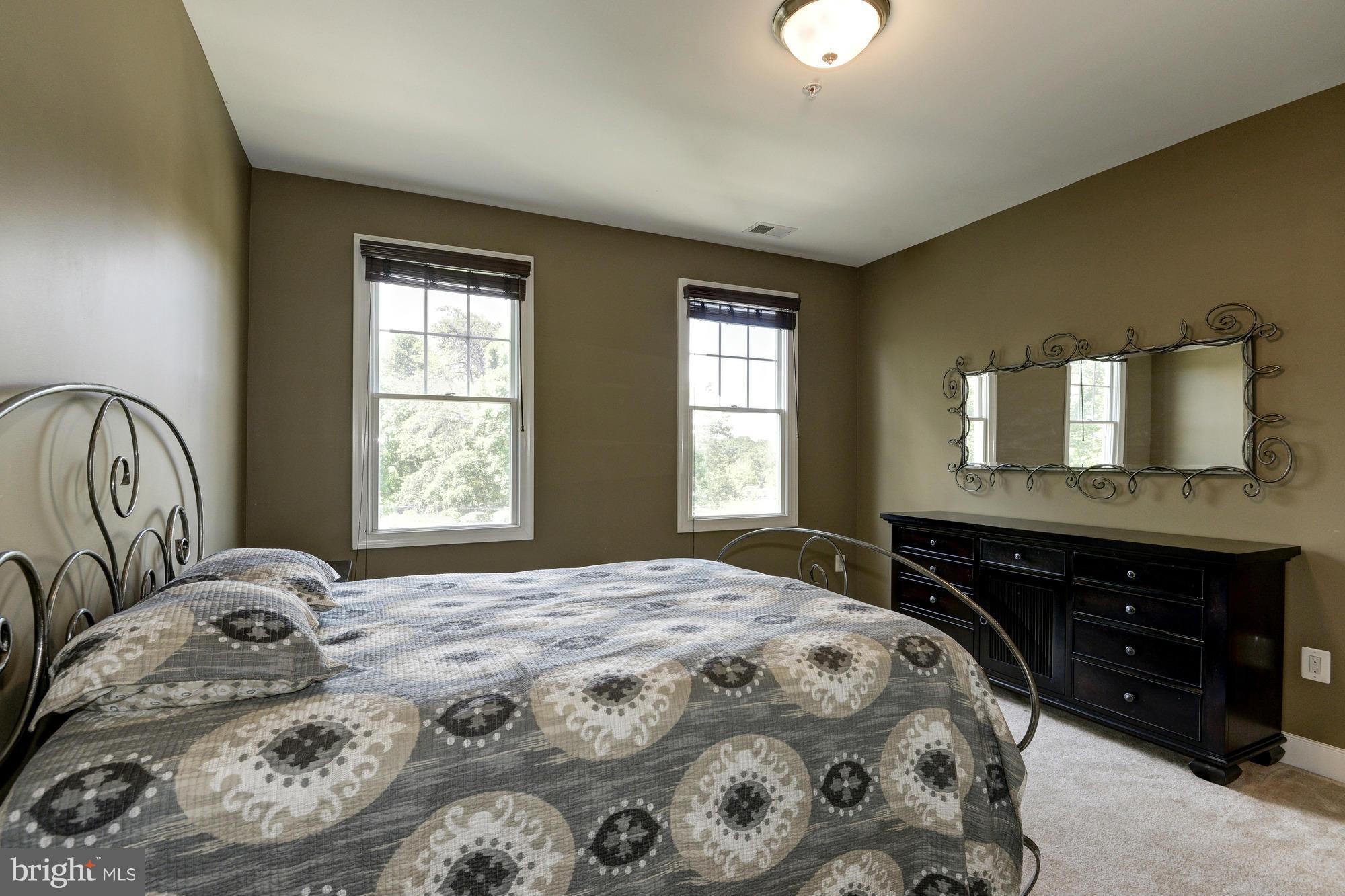 4613 Edgefield Road Bethesda, MD 20814 - Photo 20 of 30 Bedroom #4