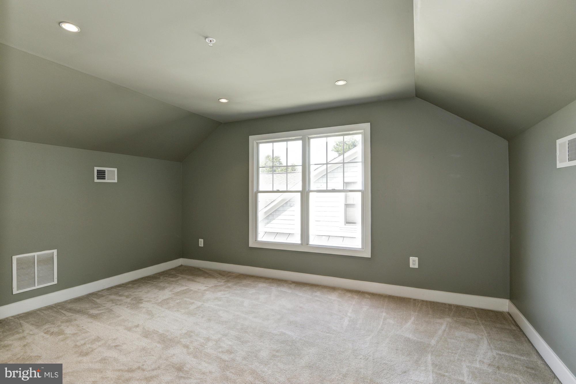 4613 Edgefield Road Bethesda, MD 20814 - Photo 21 of 30 2nd Upper Level Loft/Den